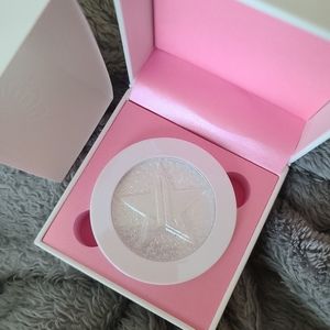 Jeffree Star extreme frost.